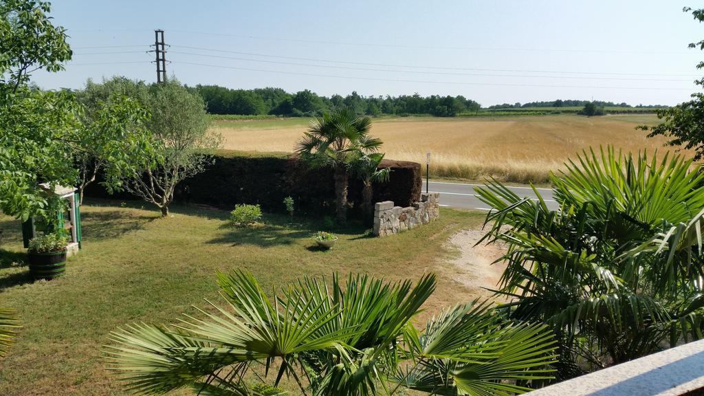 Apartments Davor Umag Rom bilde