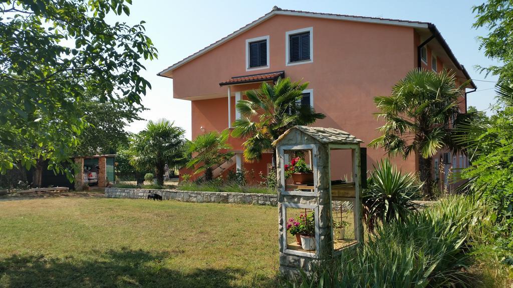 Apartments Davor Umag Rom bilde