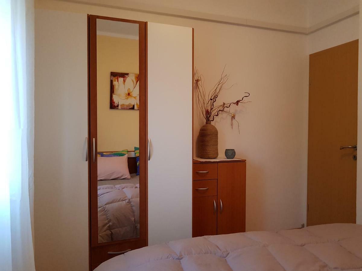 Apartments Davor Umag Eksteriør bilde